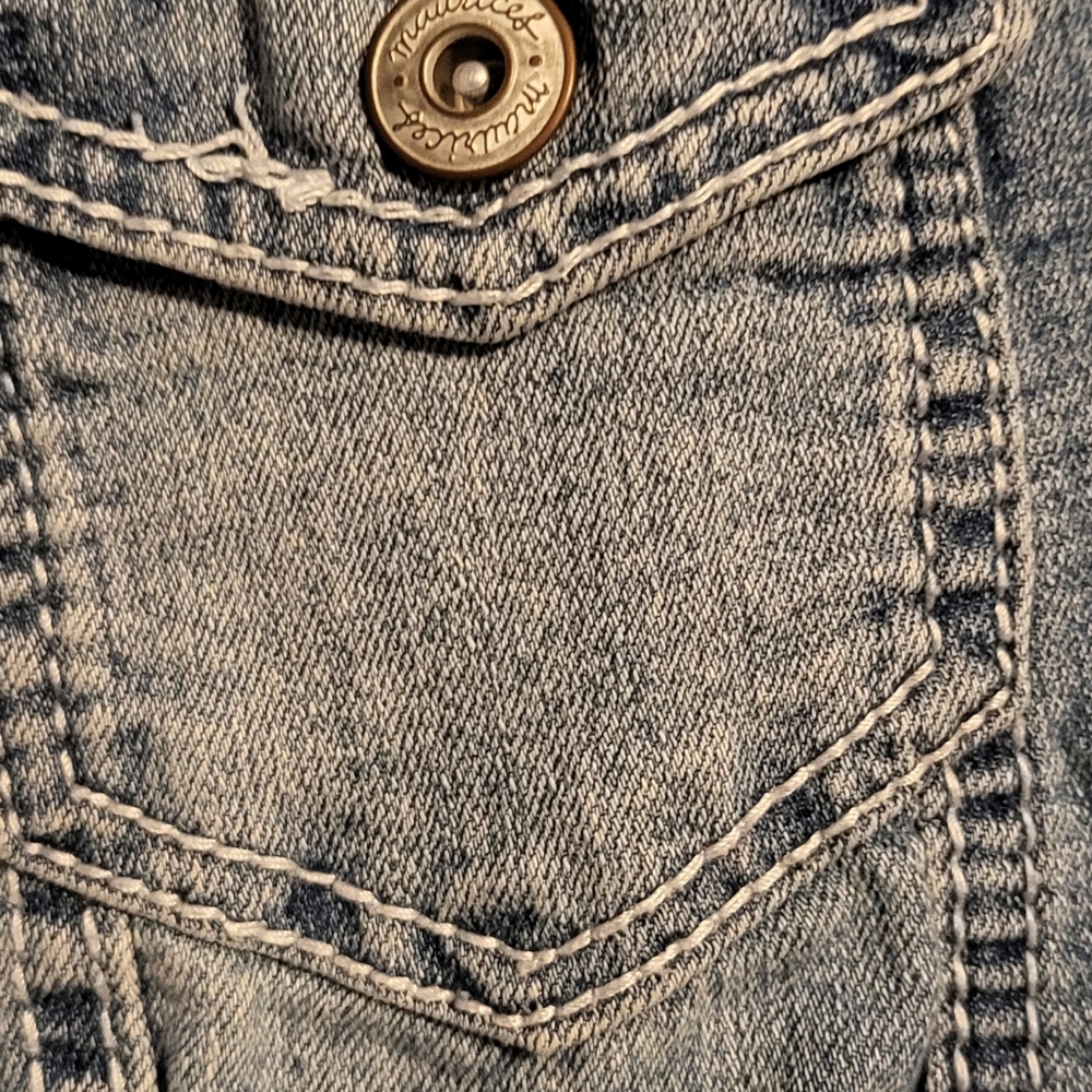 Jean jacket - Picture 5 of 8